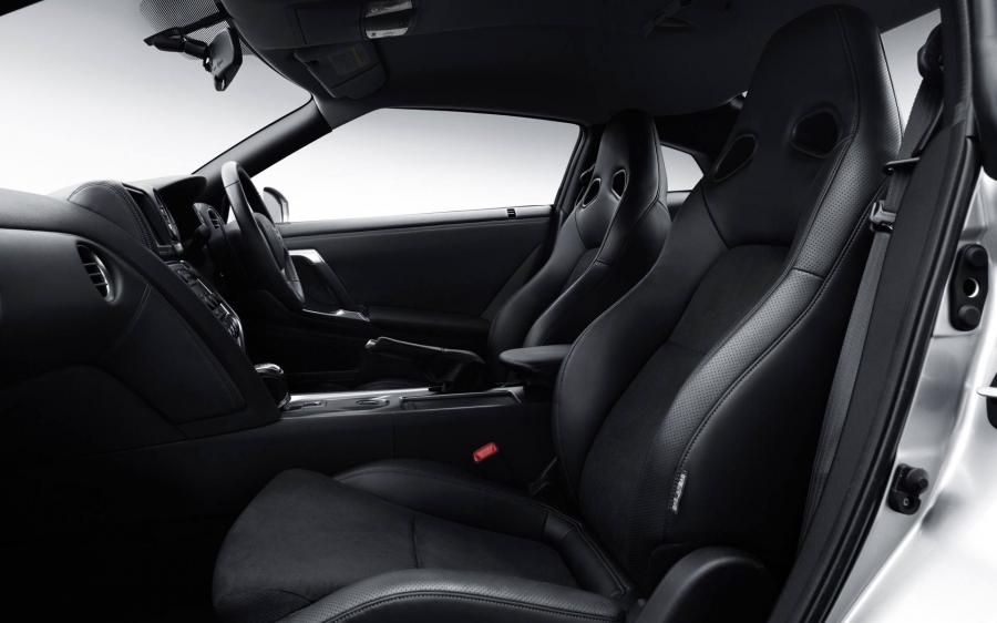  Nissan GT-R 2007 года  (фото 121 из 480)